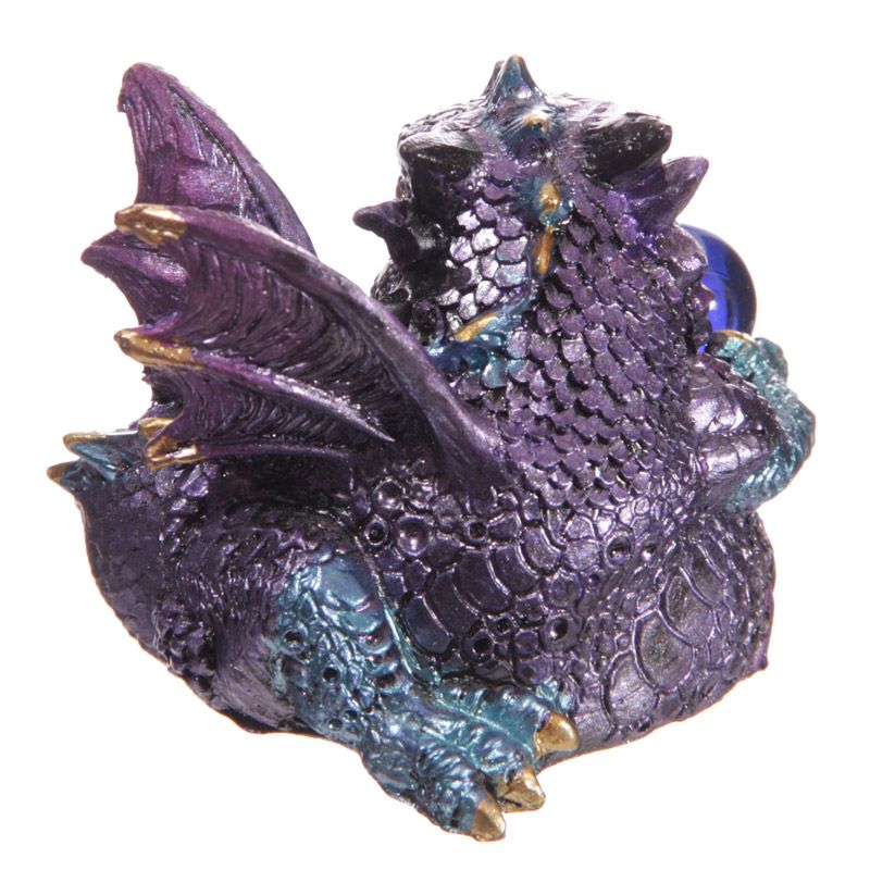 Dragón gordo con bola de cristal