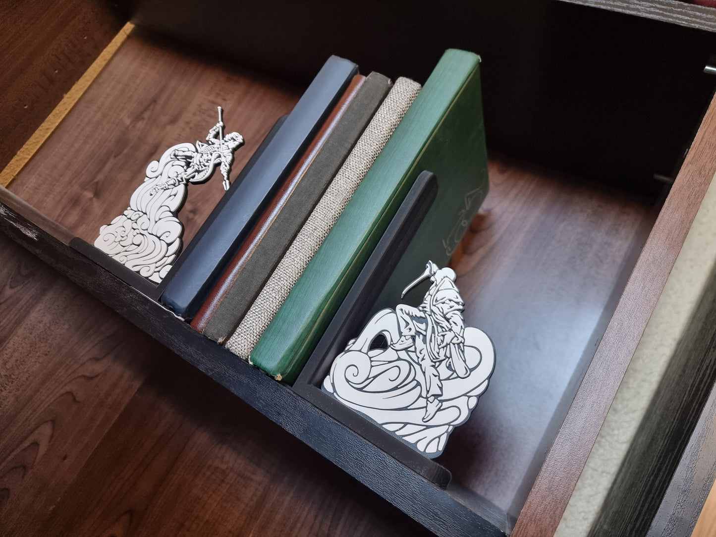 Sujetalibros El Archivo de las Tormentas: Kaladin y Szeth